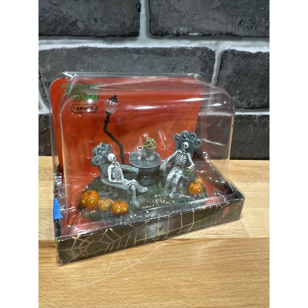 Lemax Spooky Town Mausoleum Vacancy 33014 Table Accent Halloween Decor